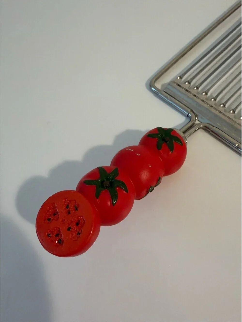 Vintage Tomato Slicer with Red Tomato Handle